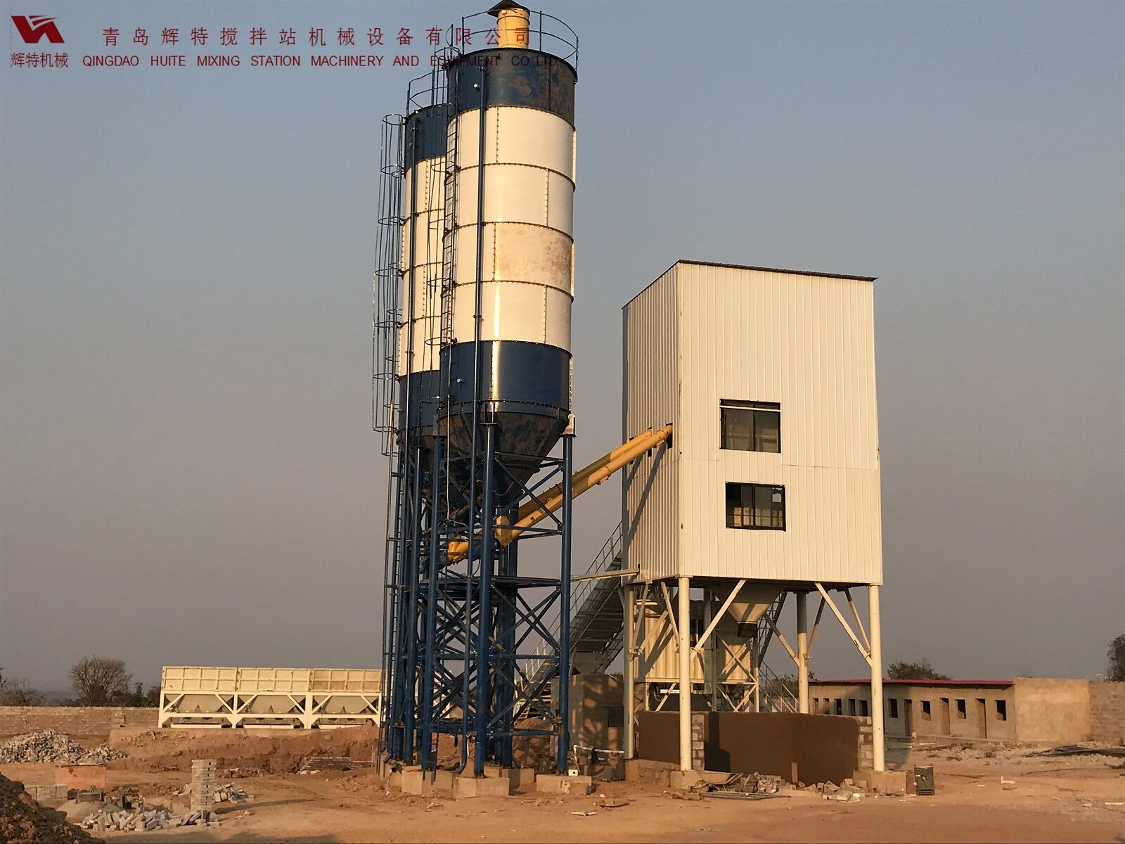 輝特混凝土攪拌站HZS120采用國內(nèi)外知名品牌，大大降低了設(shè)備故障率