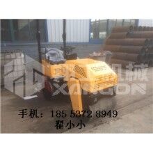 小型座駕式雙鋼輪振動(dòng)壓路機(jī)