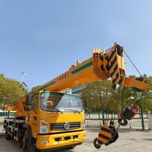 森源12噸汽車吊 油電兩用建筑農(nóng)用吊車 單板起重機(jī) 運(yùn)轉(zhuǎn)移動(dòng)靈活利強(qiáng)