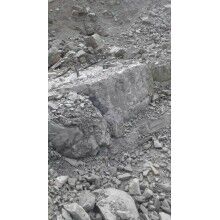 如何挑選一臺(tái)好質(zhì)量的劈裂機(jī)