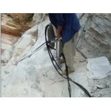 鷹潭市拆除石頭用機(jī)載分石機(jī)設(shè)備